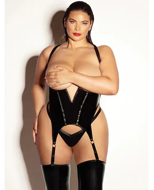 Faux Leather Lingerie: Vinyl, Wet Look and How to Care for All of It